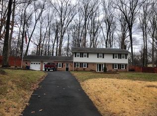 2 Miller Fall Ct, Rockville, MD 20855