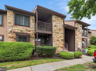 27 Gena Ct, Hamilton, NJ 08690