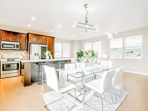 4th image of 26506 Birchfield Ct