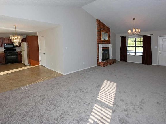 5th image of 6803 China Lake Dr