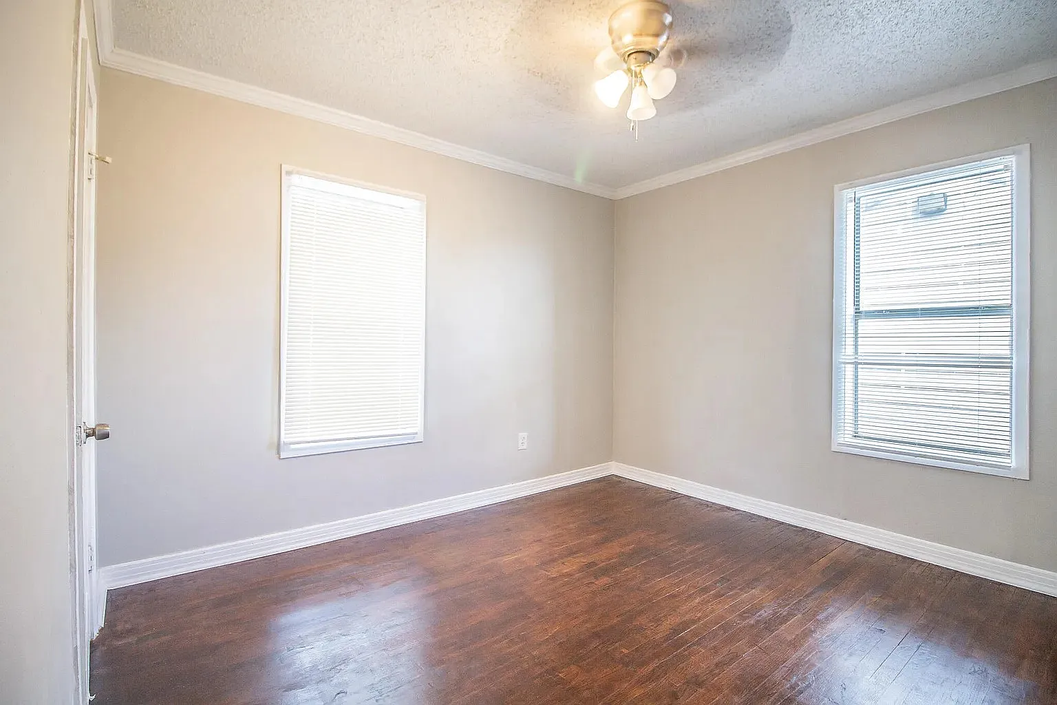 3 bed, 1053 sqft, $1,425 — Photo 3