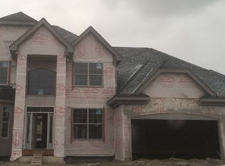 4108 Rockingham Dr, Troy, MI 48085