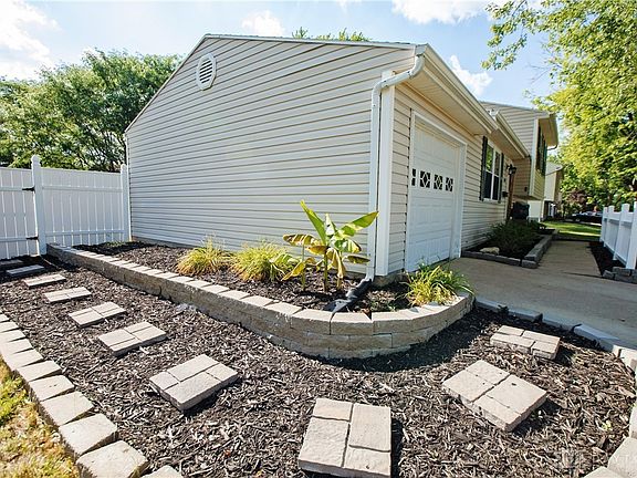 4th image of 695 Hile Ln