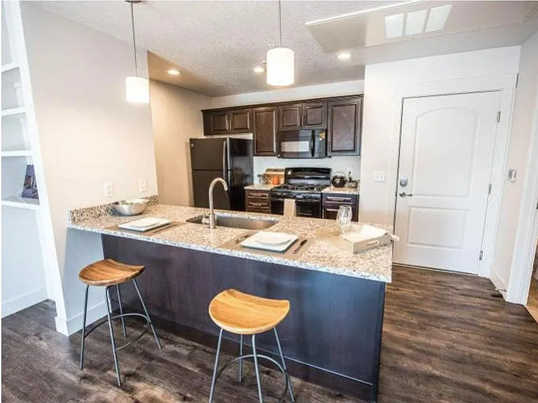 Tower View Apartments — Photo 14