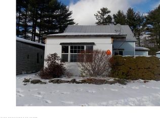 133 King St, Oxford, ME 04270