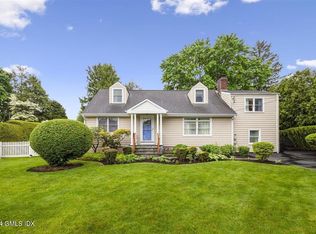 2 Linden Pl, Greenwich, CT 06831
