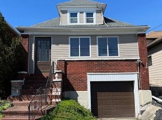 14 Berry Ave, Buffalo, NY 14218
