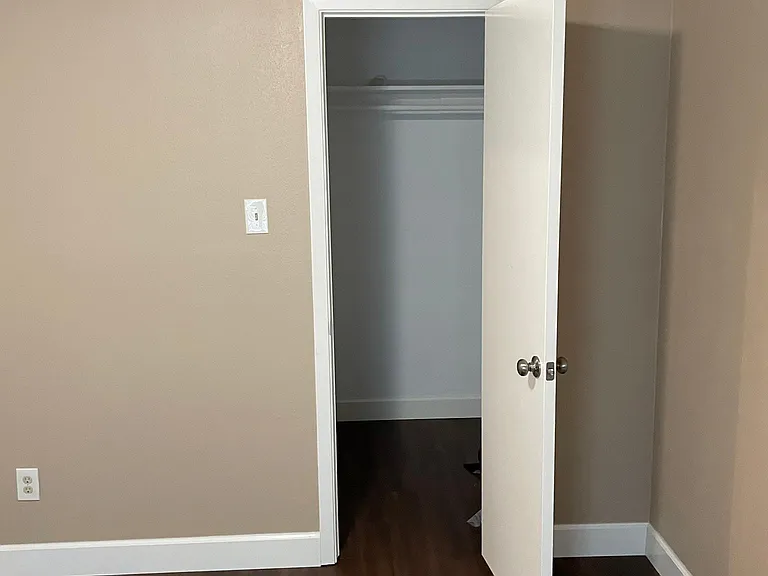 3430 Walhalla Dr — Photo 16