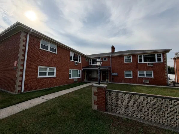 2840 South Harlem Avenue, 2840 S Harlem Ave #1E, Riverside, IL 60546