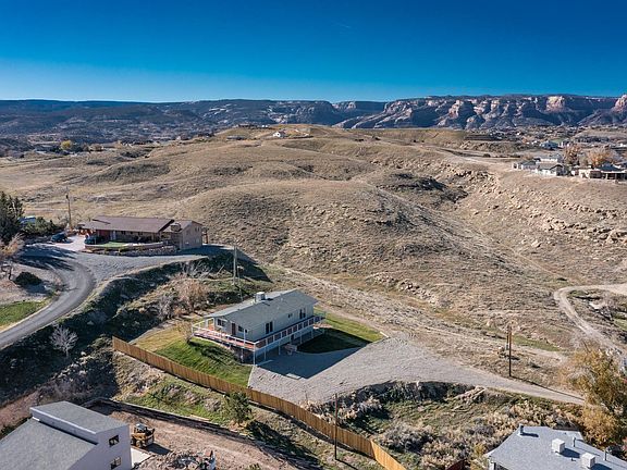 2nd image of 400 Dressell Dr