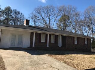 16 Edgewood Rd, Cartersville, GA 30120