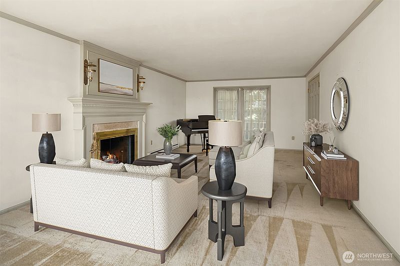 4th image of 7921 E Mercer Way