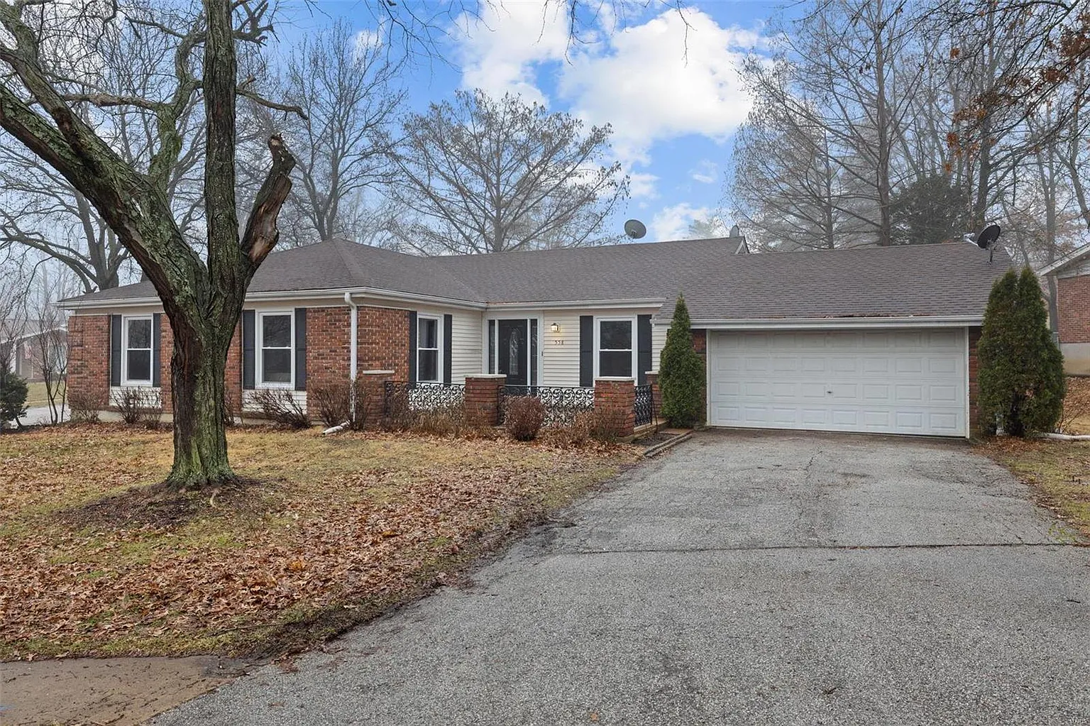558 Stoddards Mill Dr photo 1
