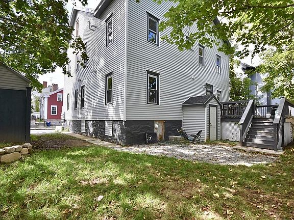 3rd image of 60 Thomas St