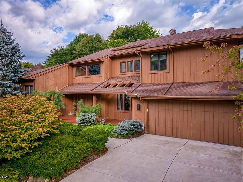 1st image of 32580 Shadowbrook Dr