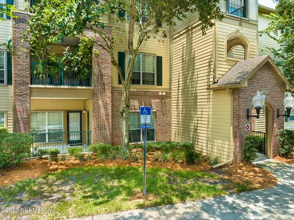 7800 POINT MEADOWS Drive #1014, Jacksonville, FL 32256