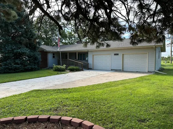 801 E 6th St, Davenport, NE 68335