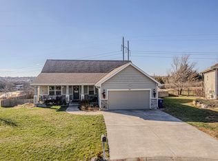 113 Fourwinds Ct, Manhattan, KS 66503