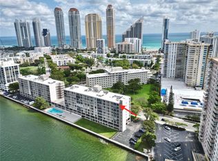 17500 N Bay Rd #S907, Sunny Isles Beach, FL 33160