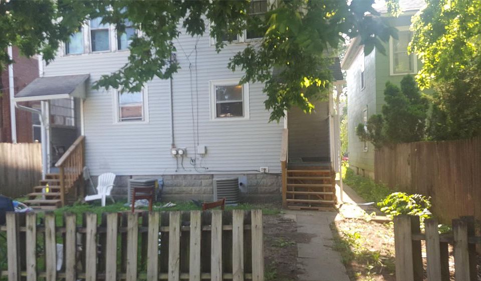 2nd image of 2255 Summit View Rd