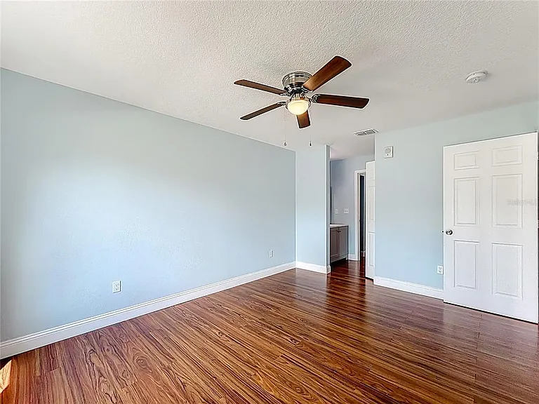 2260 Grenwich Ave #2260 — Photo 27