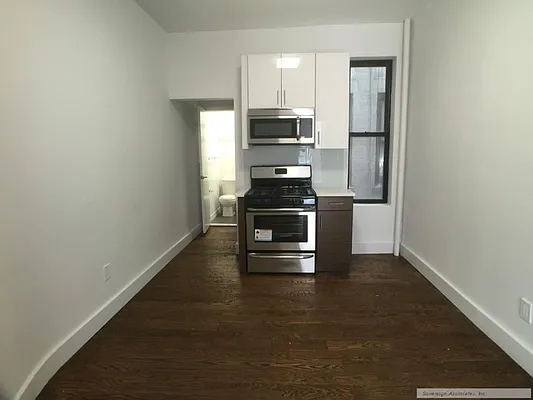 Rented by Sovereign Associates | media 33