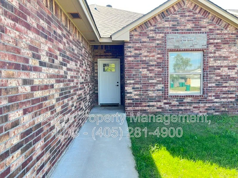 3 bed, 2.0 bath, 1175 sqft, $1,495 — Photo 3