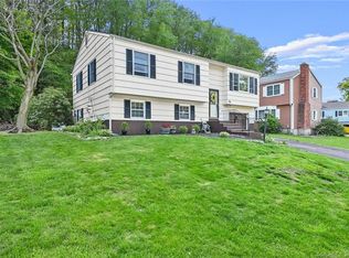 20 Saxon Rd, Bethel, CT 06801