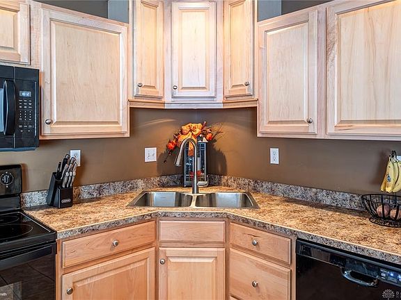 5th image of 4291 Green Meadows Dr