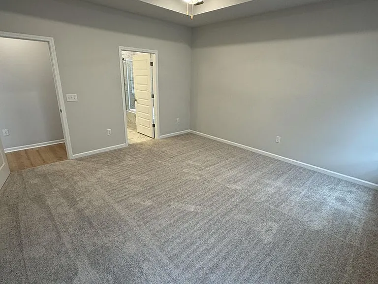 318 Cornstalk Cir — Photo 15