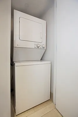 Rented by Nest Seekers International | media 7