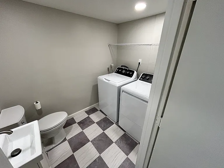 134 Kathleen Dr — Photo 7