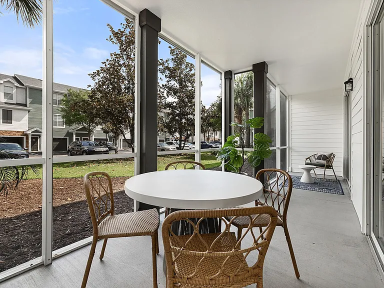 Bell Avalon Park — Photo 13
