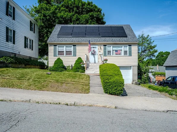 95 Sayles St, Lowell, MA 01851