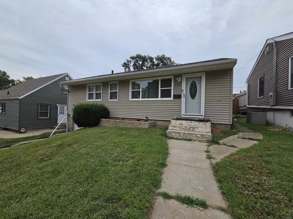 932 S Newton St, Sioux City, IA 51106