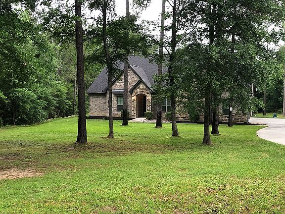 2nd image of 11019 Crawford Cir