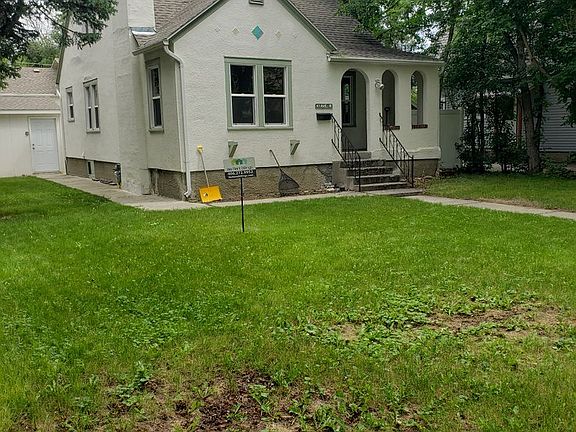3rd image of 1513 1st St W #41