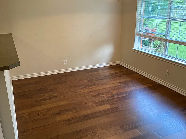 2920 W Parnell St #101 — Photo 4