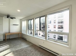 95 Base Line Rd W #401, London, ON N6J4X3