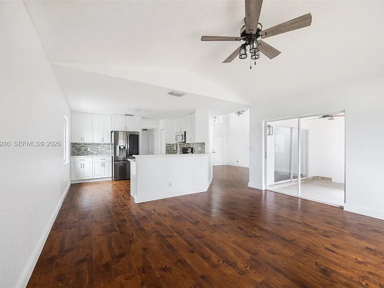 8317 Bermuda Sound Way — Photo 10