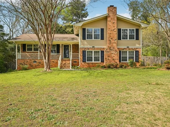2191 Plantation Ct, Lawrenceville, GA 30044