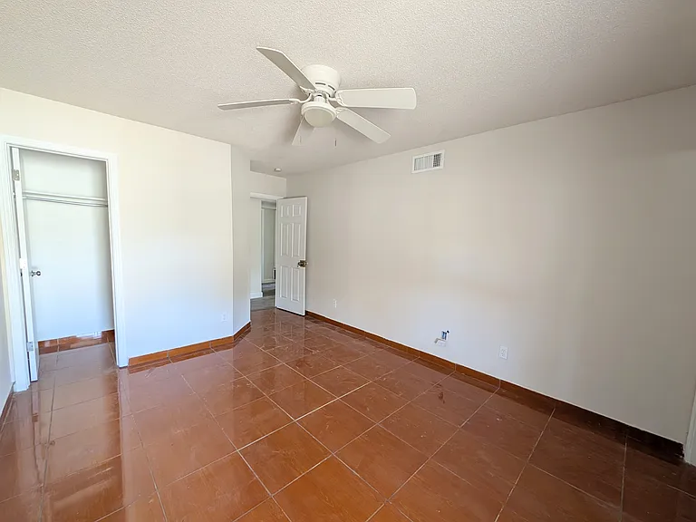 5857 W Valley Cir — Photo 9