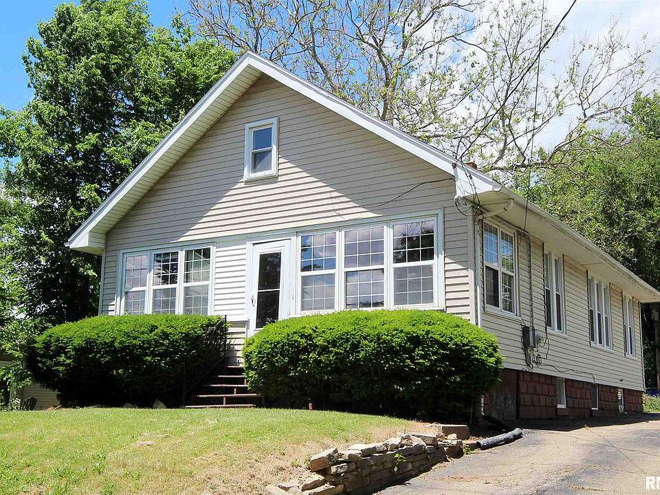 1st image of 719 E Lake Ave