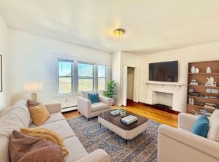 62 Algonquin Rd #2, Chestnut Hill, MA 02467