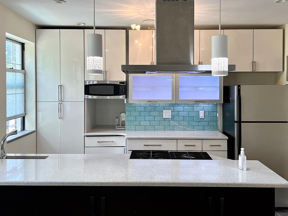 Open kitchen