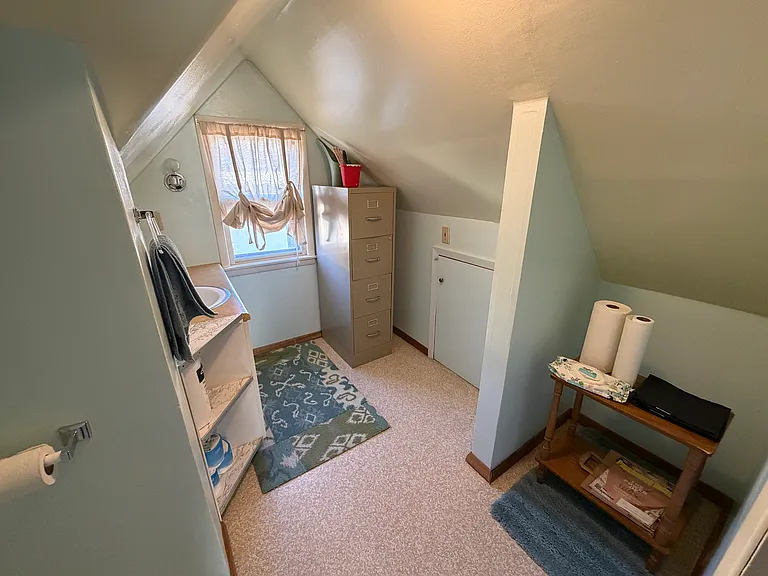 616 E Bloomington St — Photo 4
