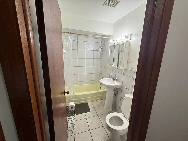 145 E Palatine Rd #1B — Photo 8