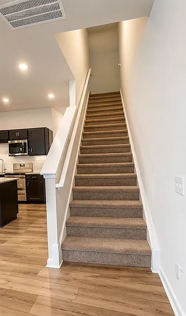 3 bed, 2.5 bath, 1443 sqft, $2,400 — Photo 3