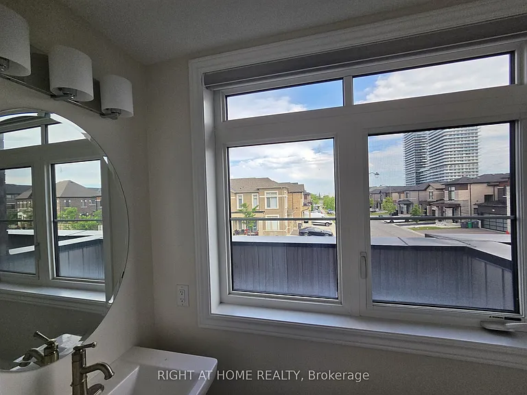 118 Purple Sage Dr #UPPER — Photo 11