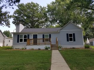 104 S Dewey St, Troy, IL